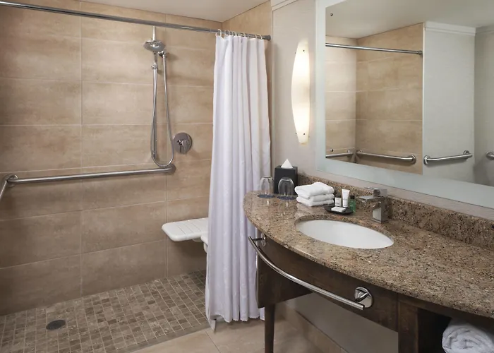 Sheraton Hotel 4*